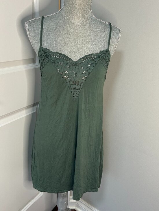 Victoria's Secret Other - Victoria's Secret Green Lace Trim Night Gown Size M NWOT
